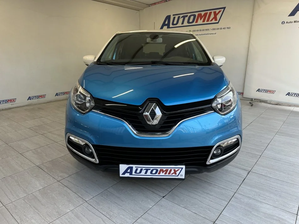 Tirane, shes makine RENAULT CAPTUR Nafte, blu e hapur automatik Klima 181.000 km 10.500 €