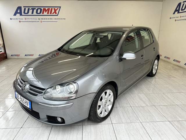 Tirane, shes makine Volkswagen golf 5 Viti 2004, 4.800 Euro