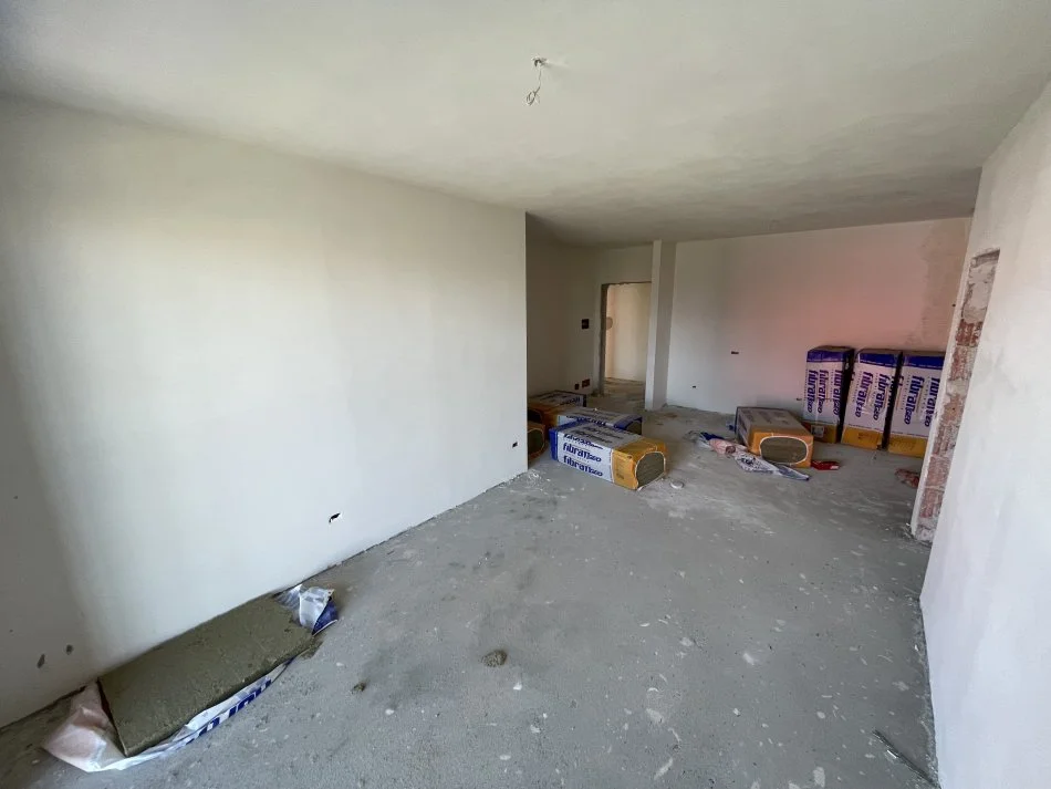 Tirane, shes apartament 2+1+Aneks+Ballkon Kati 4, 102 m² 143.000 € (PORCELAN)