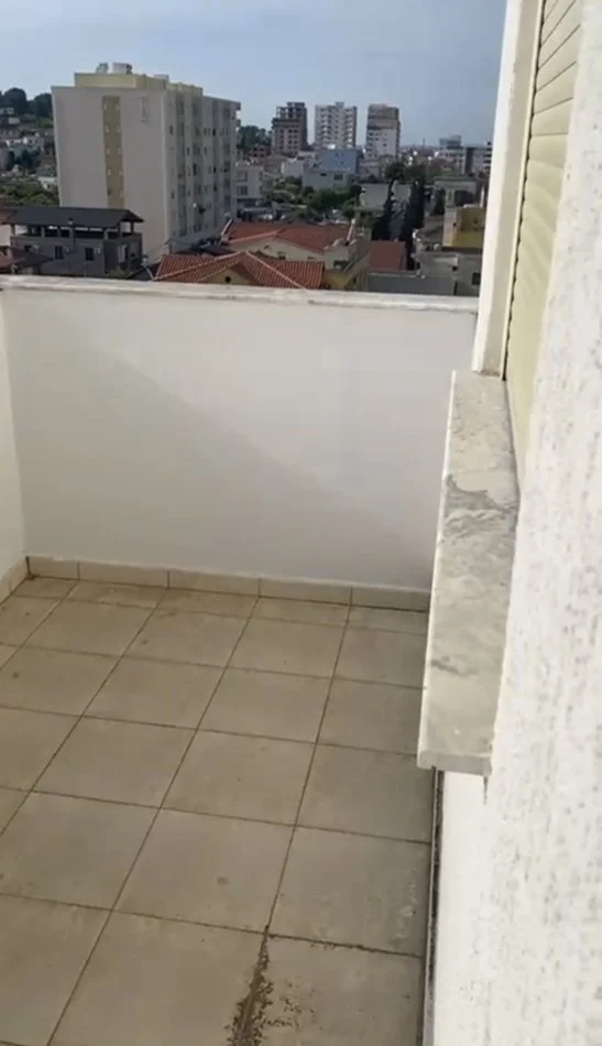 Durres, shitet apartament 2+1+Ballkon Kati 6, 100 m² 70.000 € 