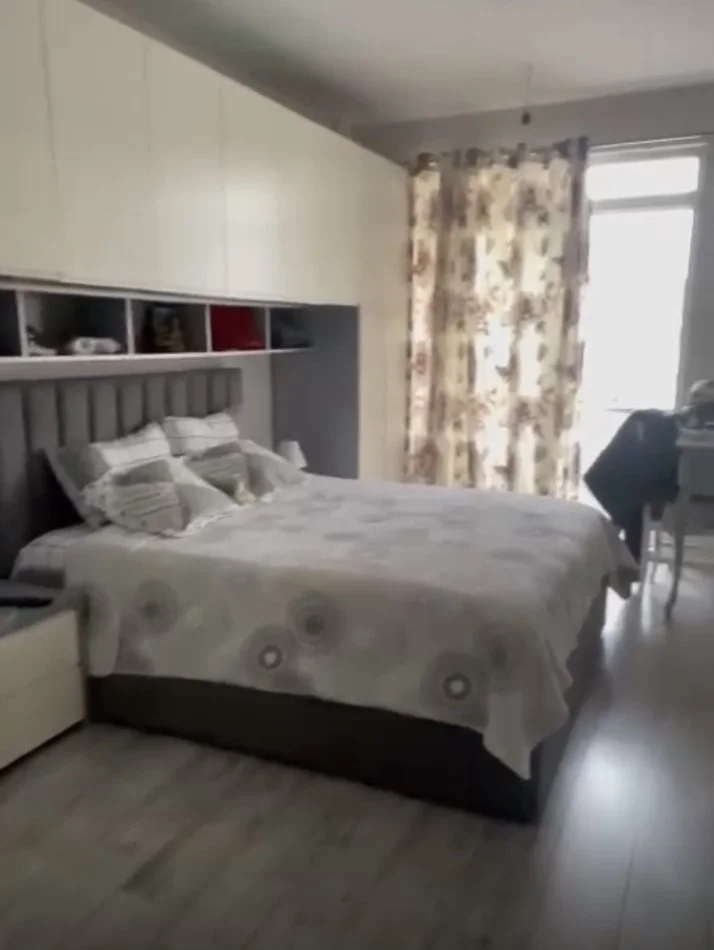Tirane, shitet apartament 2+1 Kati 5, 84 m² (Rruga Sokrat Miho prane Vila L Astir)