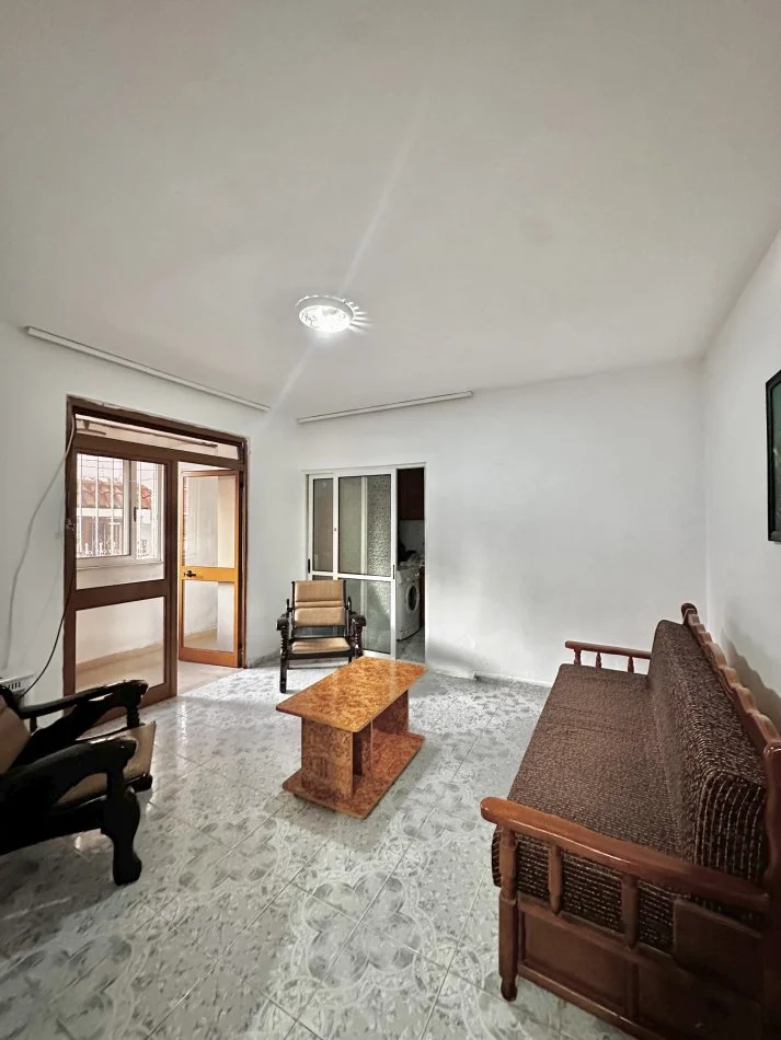 Tirane, jepet me qera apartament 1+1+Aneks Kati 1, 40 m² (Rruga Marko Bocari)