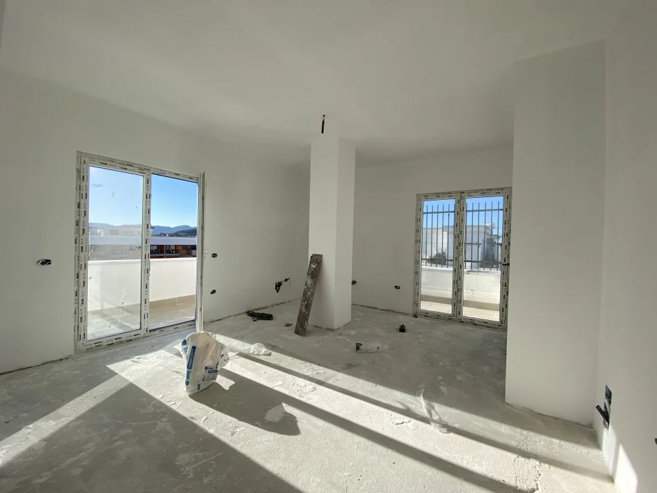 Tirane, shitet apartament 1+1+Ballkon Kati 9, 120.000 € (Astir,Bulevardi Migjeni)