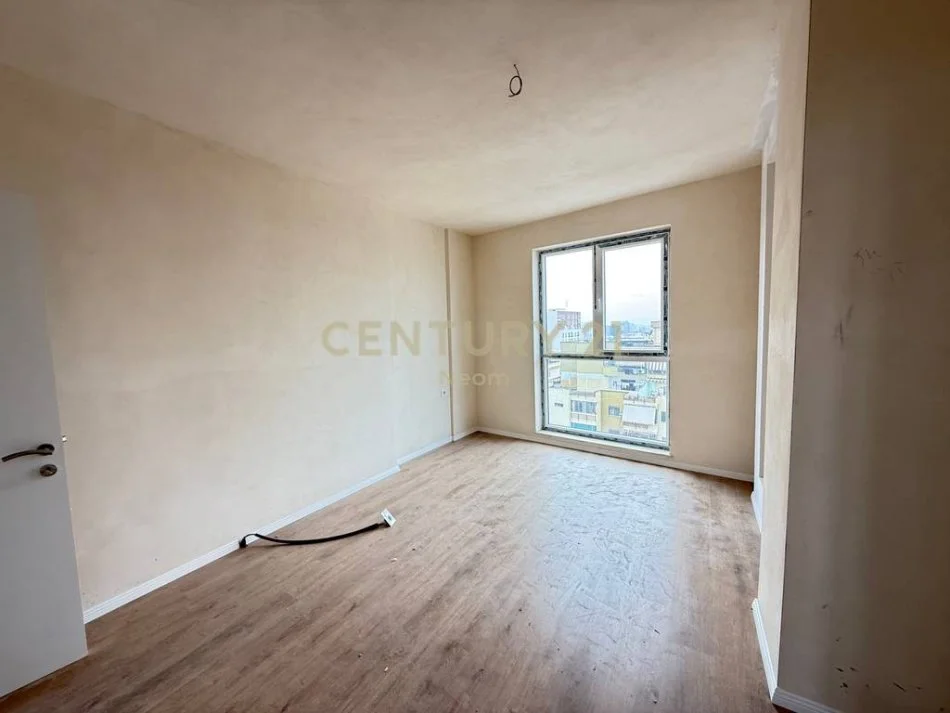 Tirane, shitet apartament 2+1 Kati 7, 108 m² 174.000 € (Shkolla e Bashkuar)