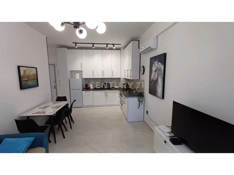 Tirane, jepet me qera apartament 1+1 Kati 3, 53 m² 500 € (Rezidenca OXA)