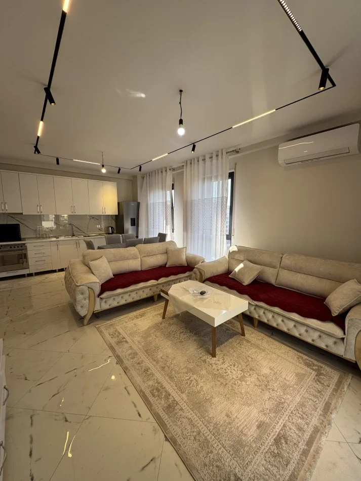 Tirane, jap me qera apartament 2+1+Ballkon Kati 4, 110 m² 699 € (Porcelan Rezidenca Erli ( perfshir edhe parkimi ne cmim ))
