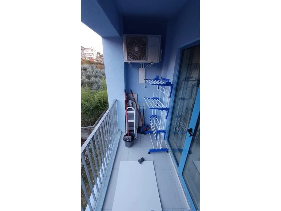 Tirane, jepet me qera apartament 1+1 Kati 3, 53 m² 500 € (Rezidenca OXA)