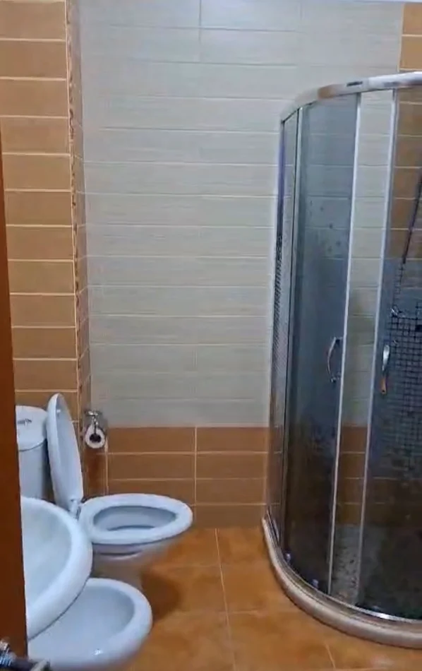 Tirane, shitet apartament 1+1 Kati 3, 130.000 € (Arc hotel tirana)