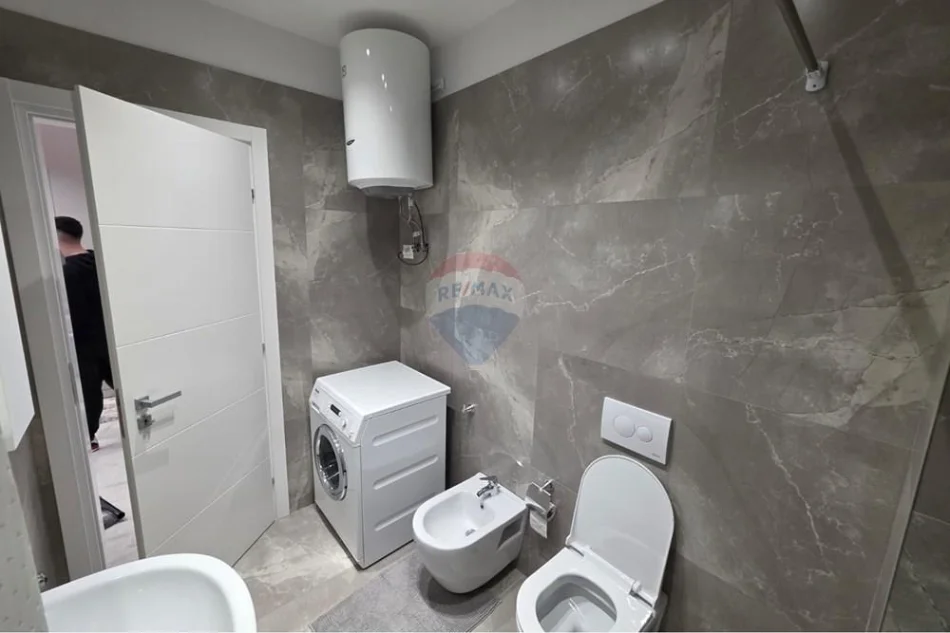 Tirane, jepet me qera 1+1 , 70 m² (Rruga Dritan Hoxha)