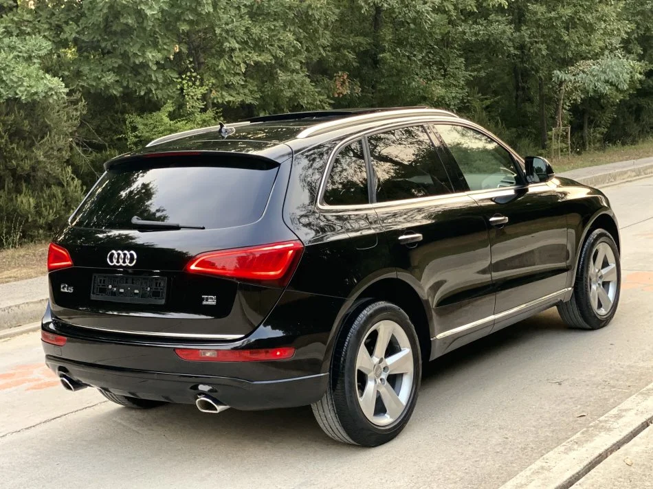 Tirane, shes makine Audi Q5 Premium plus Viti 2015 Nafte, e zeze automatik Klima