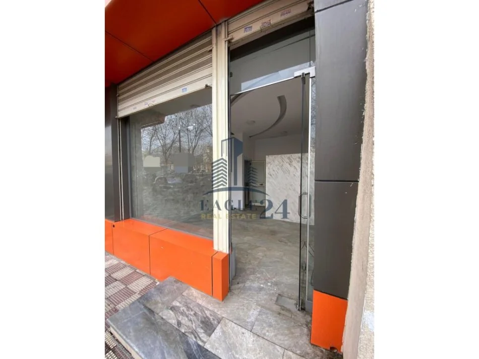 Tirane, jepet me qera dyqan , 20 m² 400 € (Dritan Hoxha)