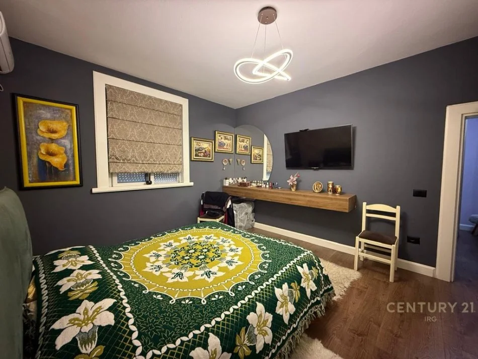 Tirane, shes apartament 2+1 Kati 6, 90 m² 225.000 € (Globe)