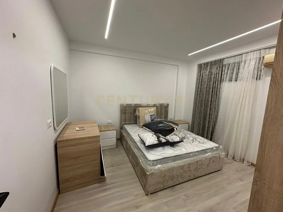 Tirane, jepet me qera apartament 1+1 Kati 1, 55 m² 630 € (Zogu i Zi)