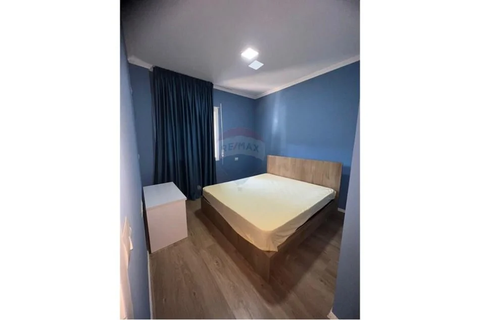 Tirane, jepet me qera apartament 3+1+Aneks+Ballkon Kati 4, 103 m² 1.200 € (JEPET ME QERA APARTAMENT 3+1+2 TEK LIQENI I THATE)