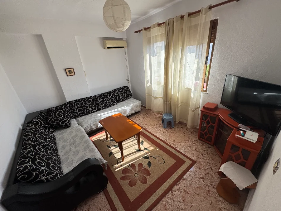 Tirane, shitet apartament 1+1 Kati 6, 45 m² 90.000 € (21 dhjtori)
