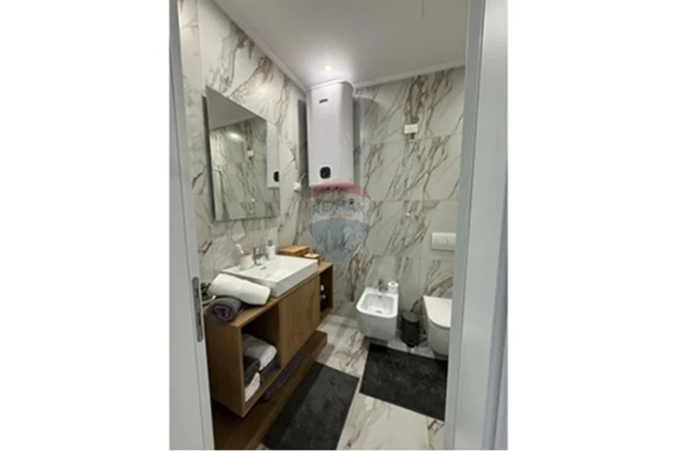 Tirane, shitet 2+1 , 120 m² 445.000 € (Lake View)