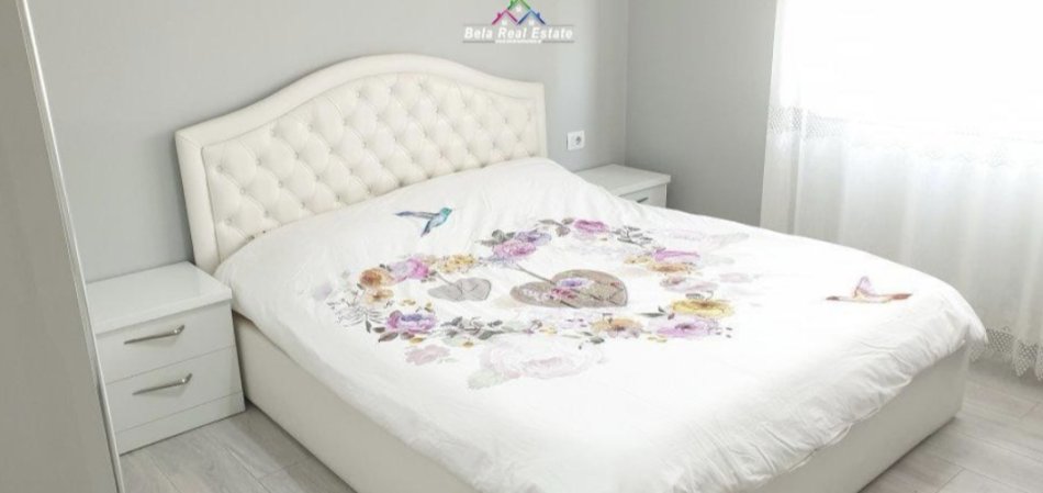 Tirane, jepet me qera apartament 1+1 Kati 4, 75 m² 500 € (Rruga Aleksander Moisiu)