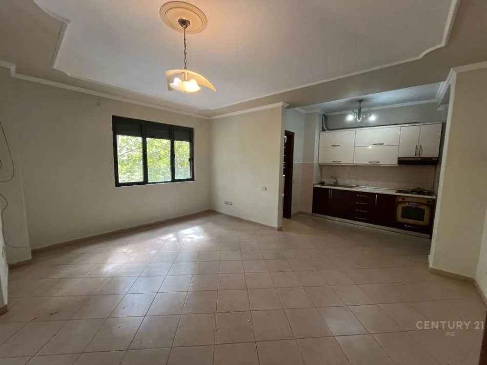 Tirane, shitet apartament 2+1+Ballkon Kati 2, 100 m² 159.000 € 