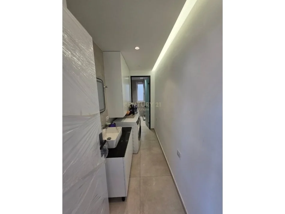 Tirane, shes Vile 2 Katshe Kati 2, 170 m² 220.000 € 