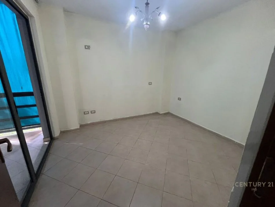 Tirane, shitet apartament 2+1+Ballkon Kati 2, 100 m² 159.000 € 