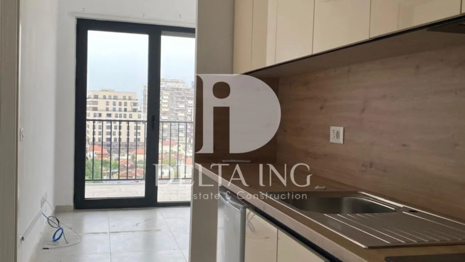 Tirane, jepet me qera zyre Kati 7, 60 m² 600 € (Myslym Shyri)