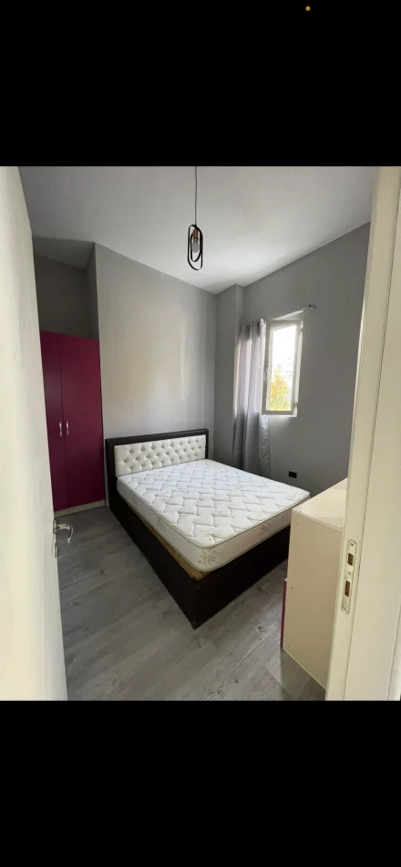 Tirane, jepet me qera apartament 1+1 , 45 m² 330 €