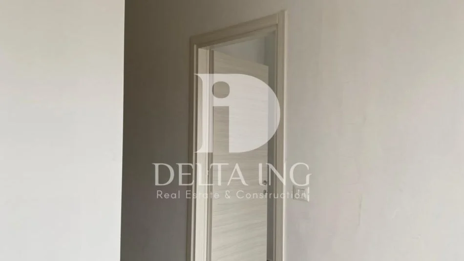 Tirane, jepet me qera zyre Kati 7, 60 m² 600 € (Myslym Shyri)