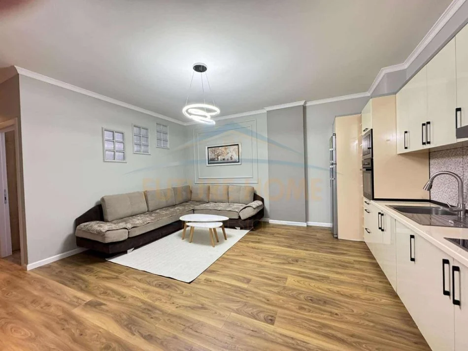 Tirane, shitet apartament 2+1+Ballkon Kati 9, 89 m² 143.000 € (Misto Mame , Besim Alla)