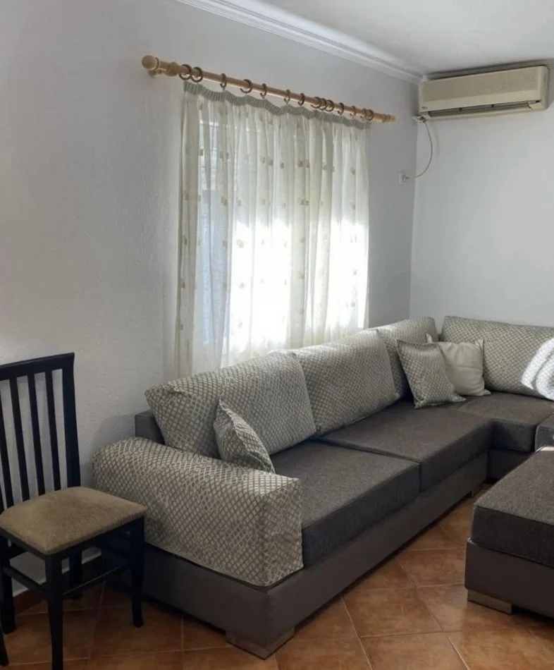 🏡APARTAMENT 1+1 PER SHITJE, BUZE RRUGES BARDHYL, TIRANE‼️