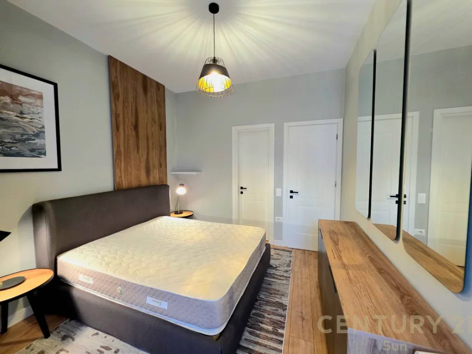 Tirane, jepet me qera apartament 2+1 Kati 2, 120 m² 1.200 € (Kopshti Botanik)