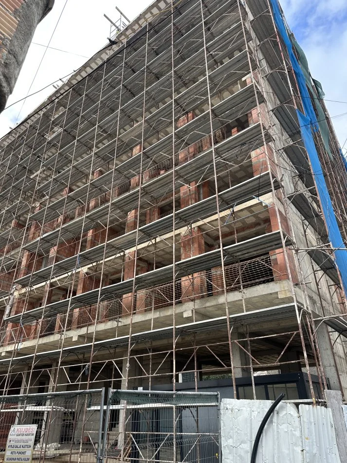 Tirane, shitet apartament 3+1+Aneks+Ballkon Kati 9, 134 m² 140.000 € (telo ndini)