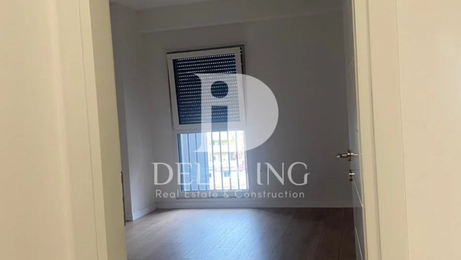 Tirane, jepet me qera ambjent biznesi Kati 5, 75 m² 700 € (Kompleksi Olimpik)