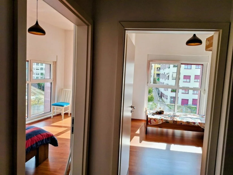 Tirane, jepet me qera apartament 2+1+Ballkon Kati 5, 85 m² 550 € (Mangalemi , Ali Dem)