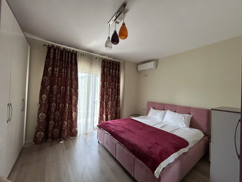 Tirane, jepet me qera/ rent apartament 3+1+Ballkon Kati 6, 135 m² 1.200 € (Rruga Alla kopshti Zoologjik)