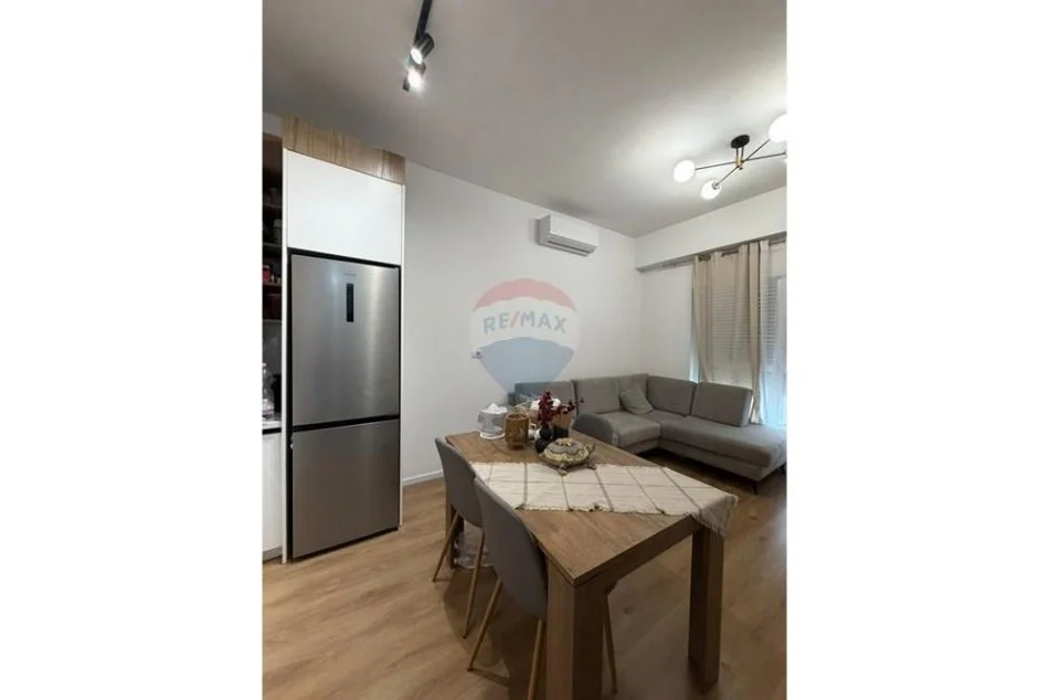 Tirane, shitet apartament 1+1+Ballkon Kati 7, 53 m² 105.000 € (Rezidenca Kaimi, Ali Demi)
