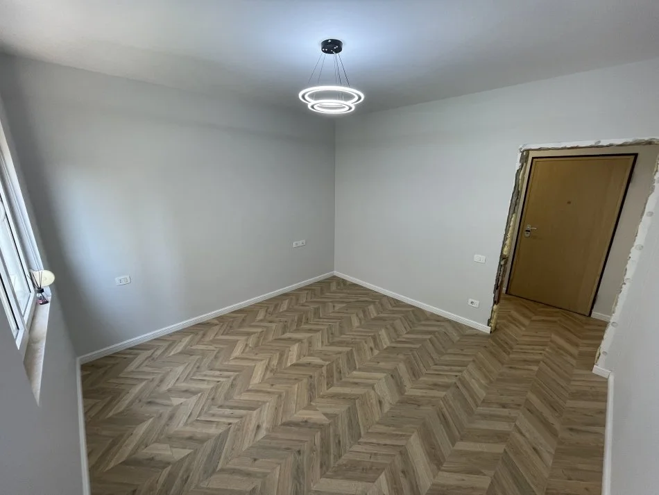 Tirane, shes apartament 1+1+Aneks+Ballkon Kati 4, 73 m² 120.000 € (KODRA DIELLIT 1)