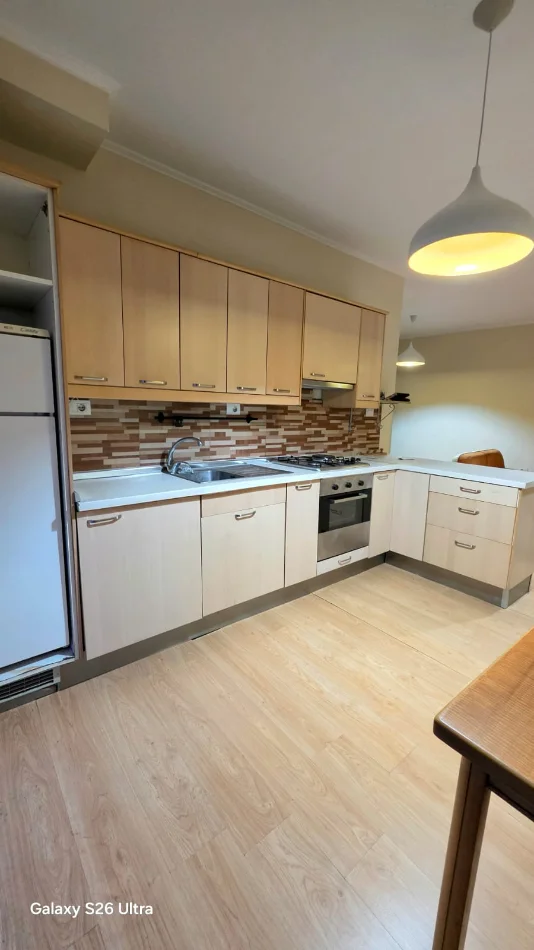 Tirane, shitet apartament 2+1+Ballkon Kati 5, 94 m² 140.000 € (Rruga foto xhavella)