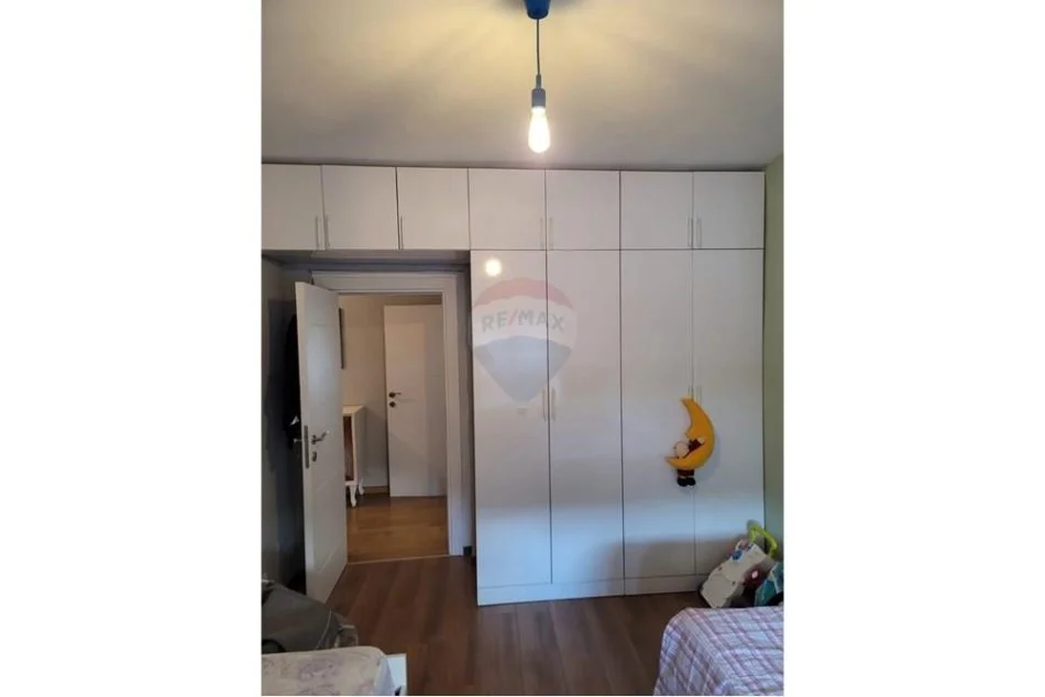 Tirane, shitet apartament 3+1 Kati 5, 92 m² 190.000 € (SHESIM APARTAMENT 3+1 RRUGA E DURRESIT!)