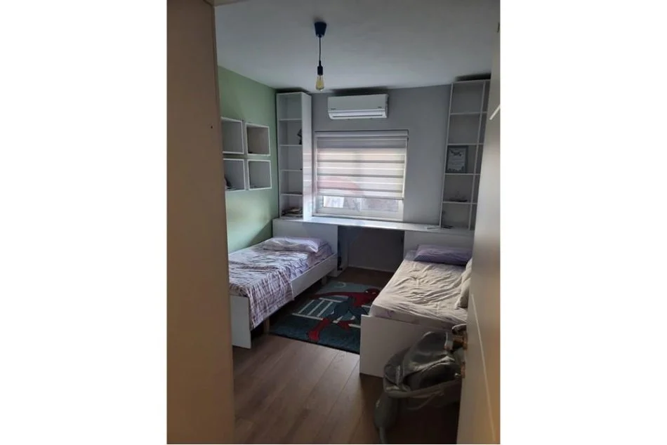 Tirane, shitet apartament 3+1 Kati 5, 92 m² 190.000 € (SHESIM APARTAMENT 3+1 RRUGA E DURRESIT!)