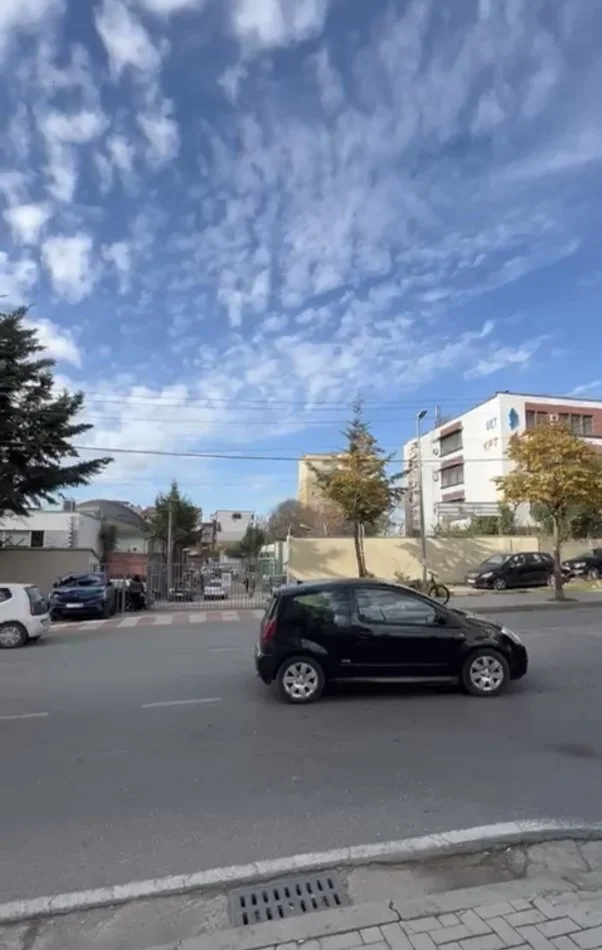 Tirane, shitet apartament 2+1 Kati 7, 97 m² 155.000 € (Xhanfize Keko)