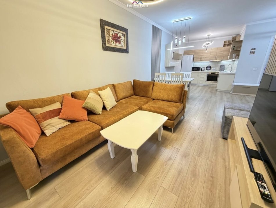 Tirane, jepet me qera apartament 2+1 Kati 11, 82 m² 1.200 € (Rruga Sami Frasheri)