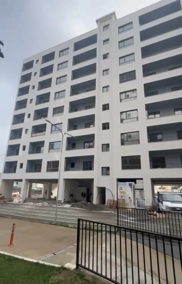 Tirane, shitet apartament 2+1 Kati 8, 97 m² 78.000 € (Qender Kamez)