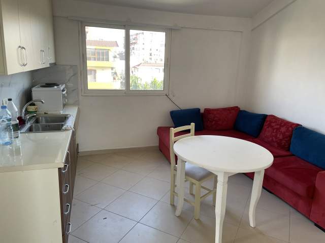 Tirane, jepet me qera apartament 1+1+BLK Kati 4, 60 m² 25.000 Leke (5 maj)