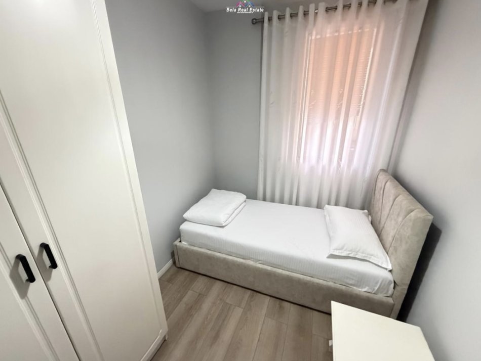 Tirane, jepet me qera apartament 2+1 Kati 11, 82 m² 1.200 € (Rruga Sami Frasheri)