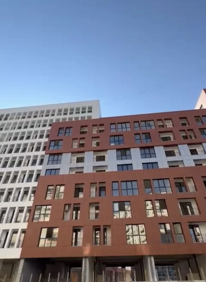 Tirane, shitet apartament 1+1 Kati 5, 76 m² 98.000 € (Prane Vila L)