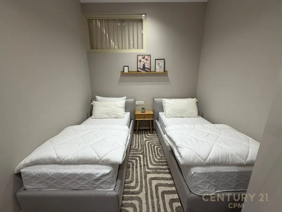 Tirane, shes apartament 2+1 Kati 2, 75 m² 190.000 € (Rruga e Bogdaneve)