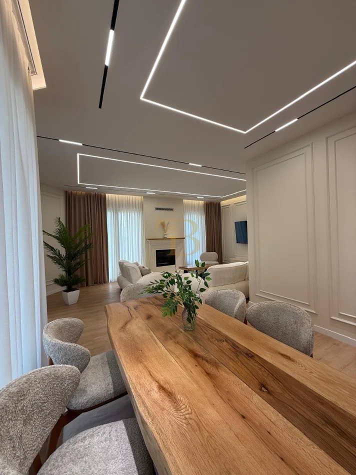Tirane, jepet me qera Vile Vile 2 Katshe , 600 m² 5.000 € 