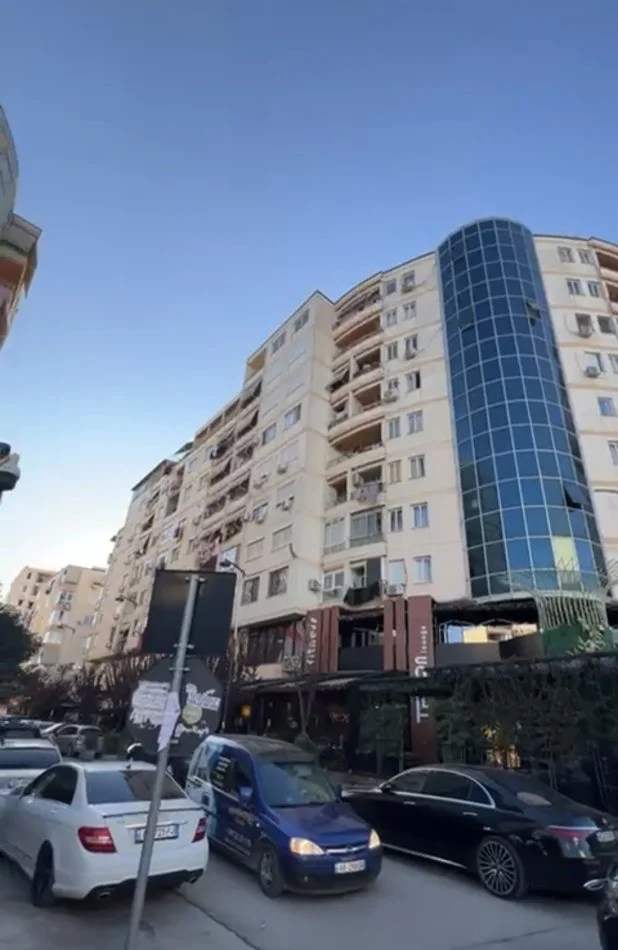 Tirane, shitet apartament 2+1 Kati 7, 100 m² (Sokrat Miho prane Vila L 2)