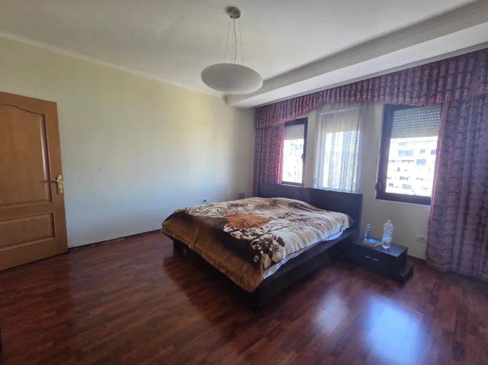 Tirane, shes apartament 3+1+Aneks+Ballkon Kati 6, 155 m² 650.000 € 