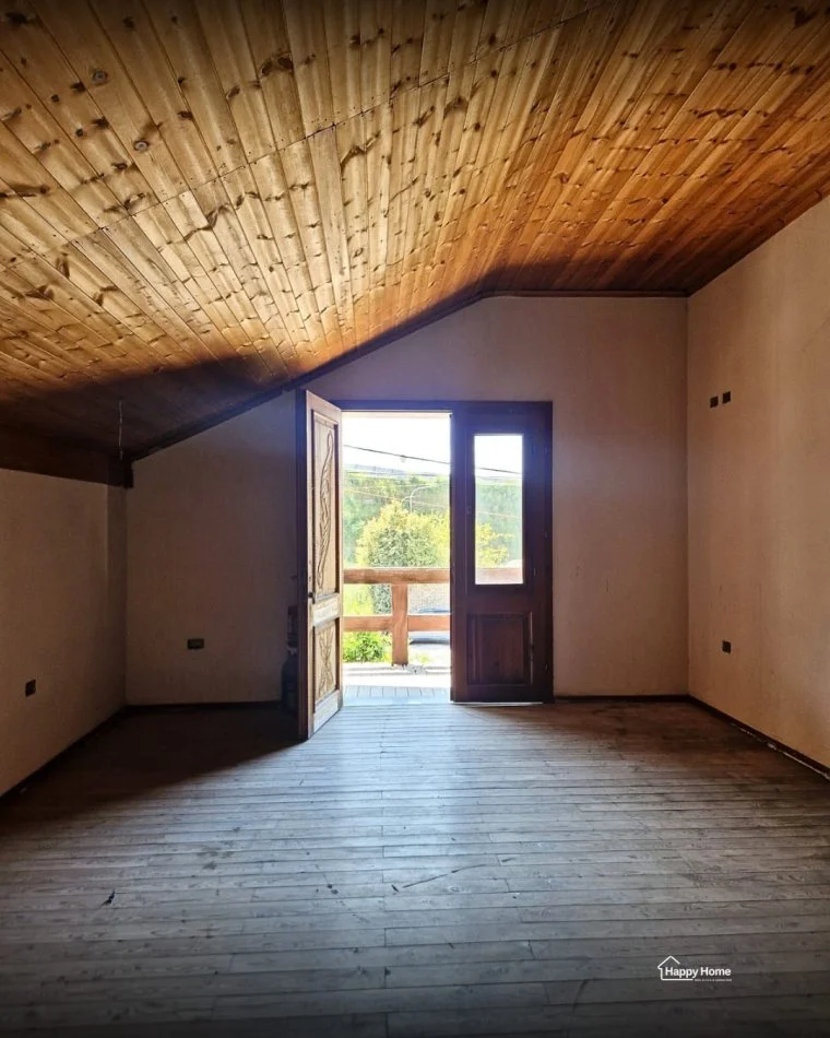 Tirane, jap me qera ambjent biznesi Kati 0, 500 m² 1.500 € (Megateg)